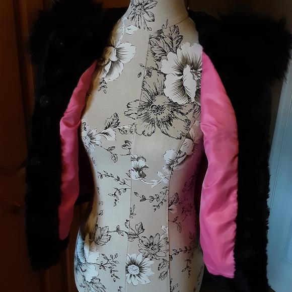 🖤 Faux Fur Vest - Picture 4 of 7